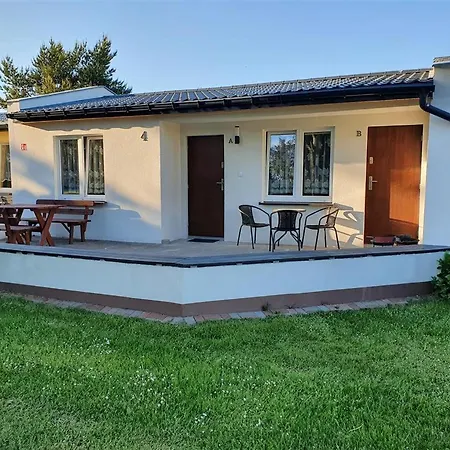 Zakątek W Jarosławcu Domek letniskowy *