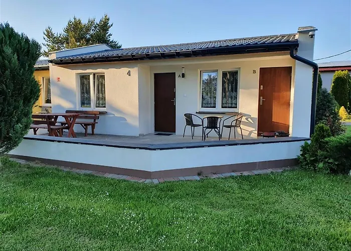 Zakatek W Jaroslawcu Lodge *